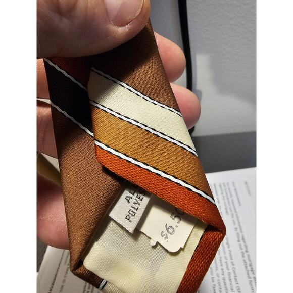 Vintage Mr John beau brummell Men's Necktie - Brown w/Stripes - 55-1/2" - Picture 3 of 4